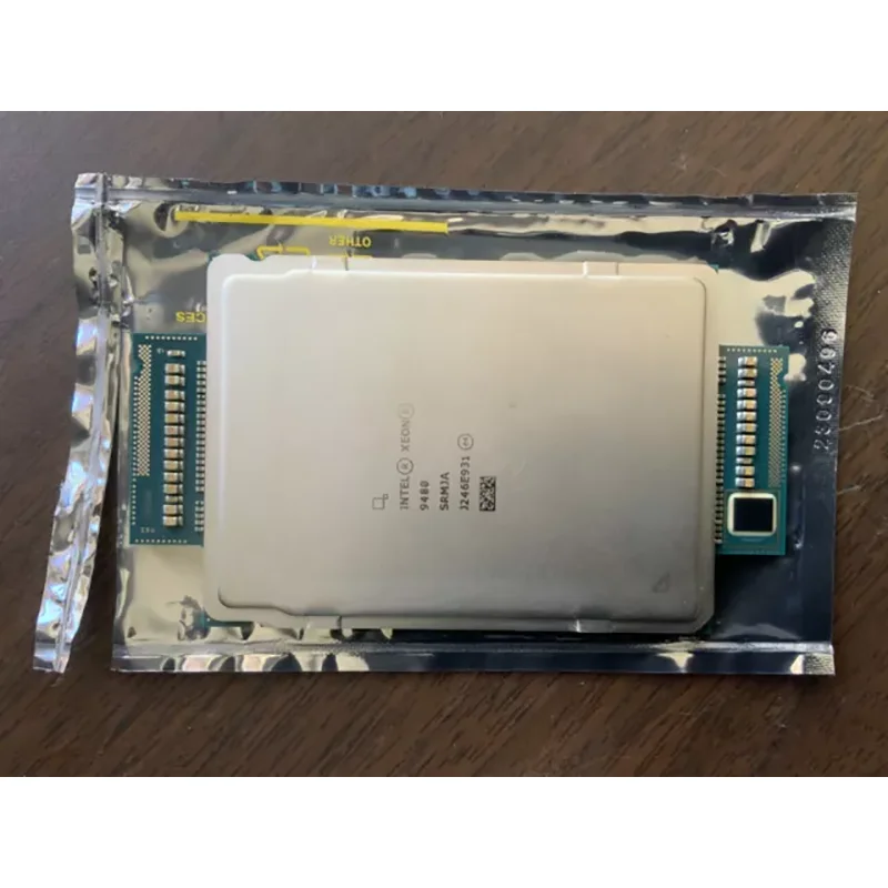 cpu 7枚 Intel Xeon Max 9480 56-Core 1.9 GHz Server CPU, 350W