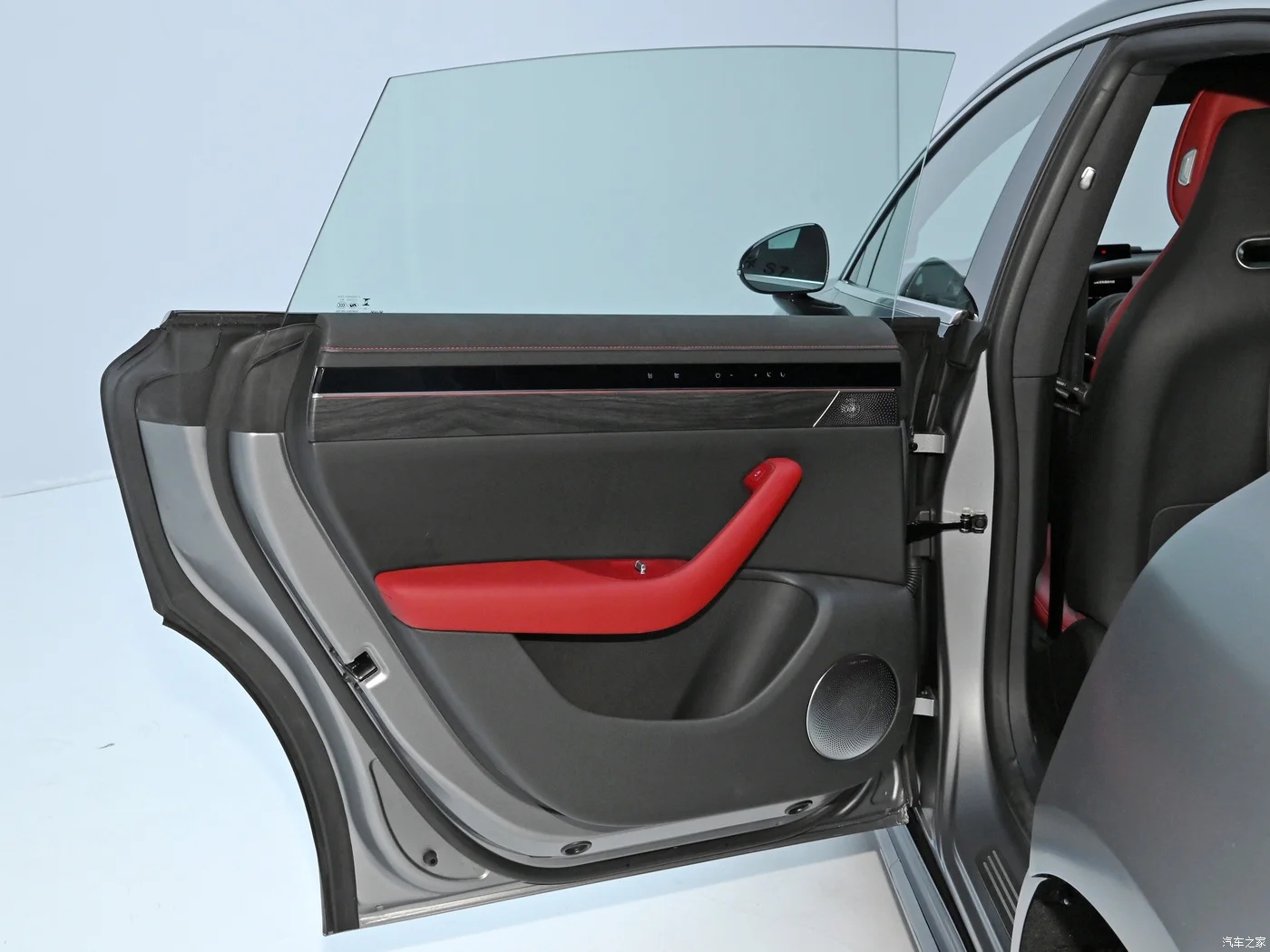 Luxeed S7 Sedan Electric Car EV 215kw/679nm R19 Rear Drive Max LHD Used Car For Sale