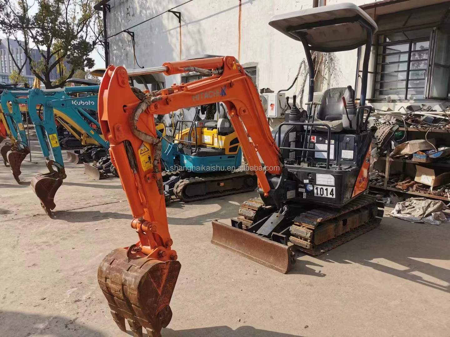 Used Hitachi ZX17 Mini Excavator with 1.7 ton Operating Weight 0.04 M³ Bucket Capacity and 1500 KG Machine Weight