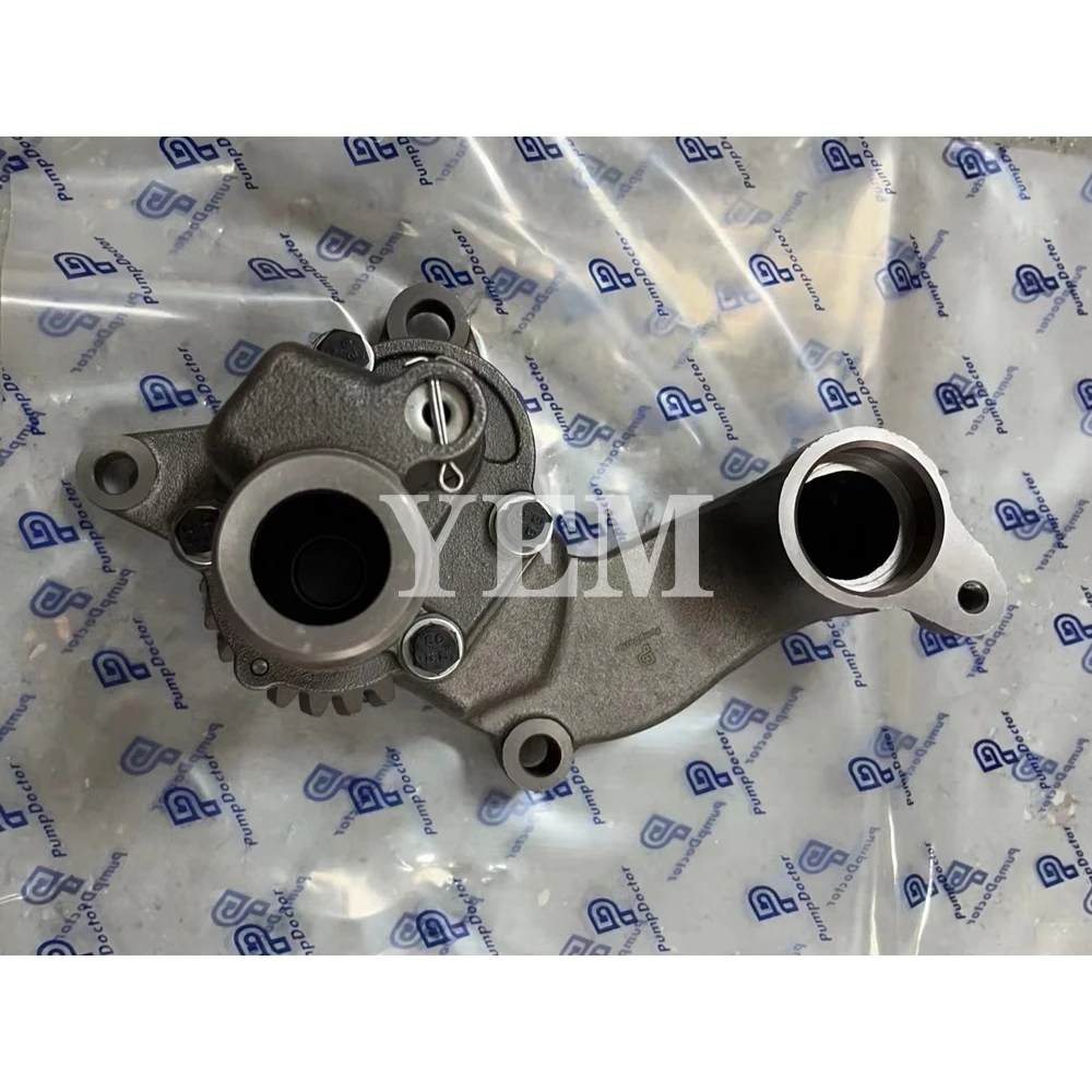 6D140 Oil Pump 6211-51-1000 for Komatsu Engine. 4