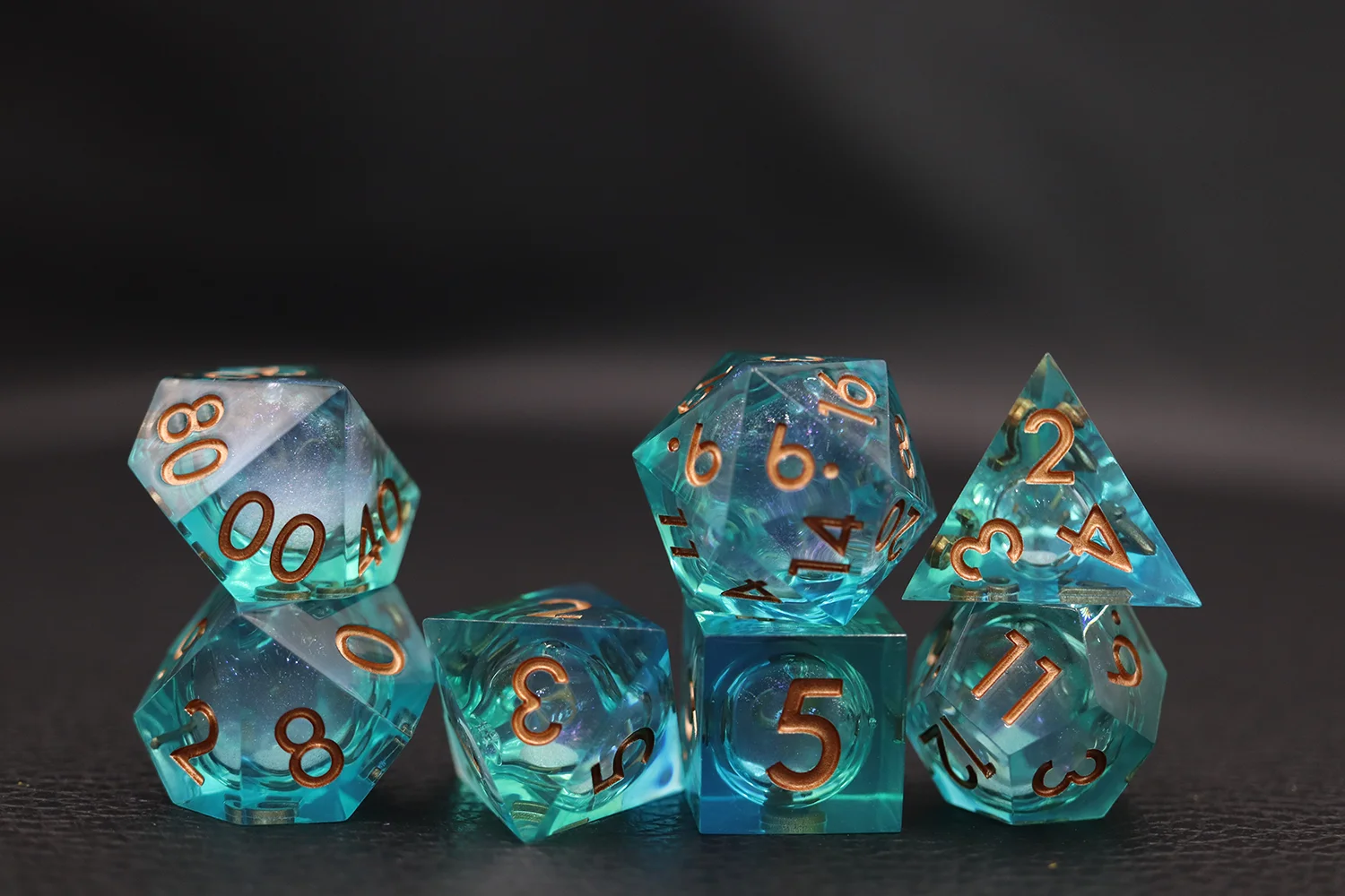 Custom Color Polyhedral DND Dice Set D4-D20 Liquid Core Resin for Roleplaying Games manufacture