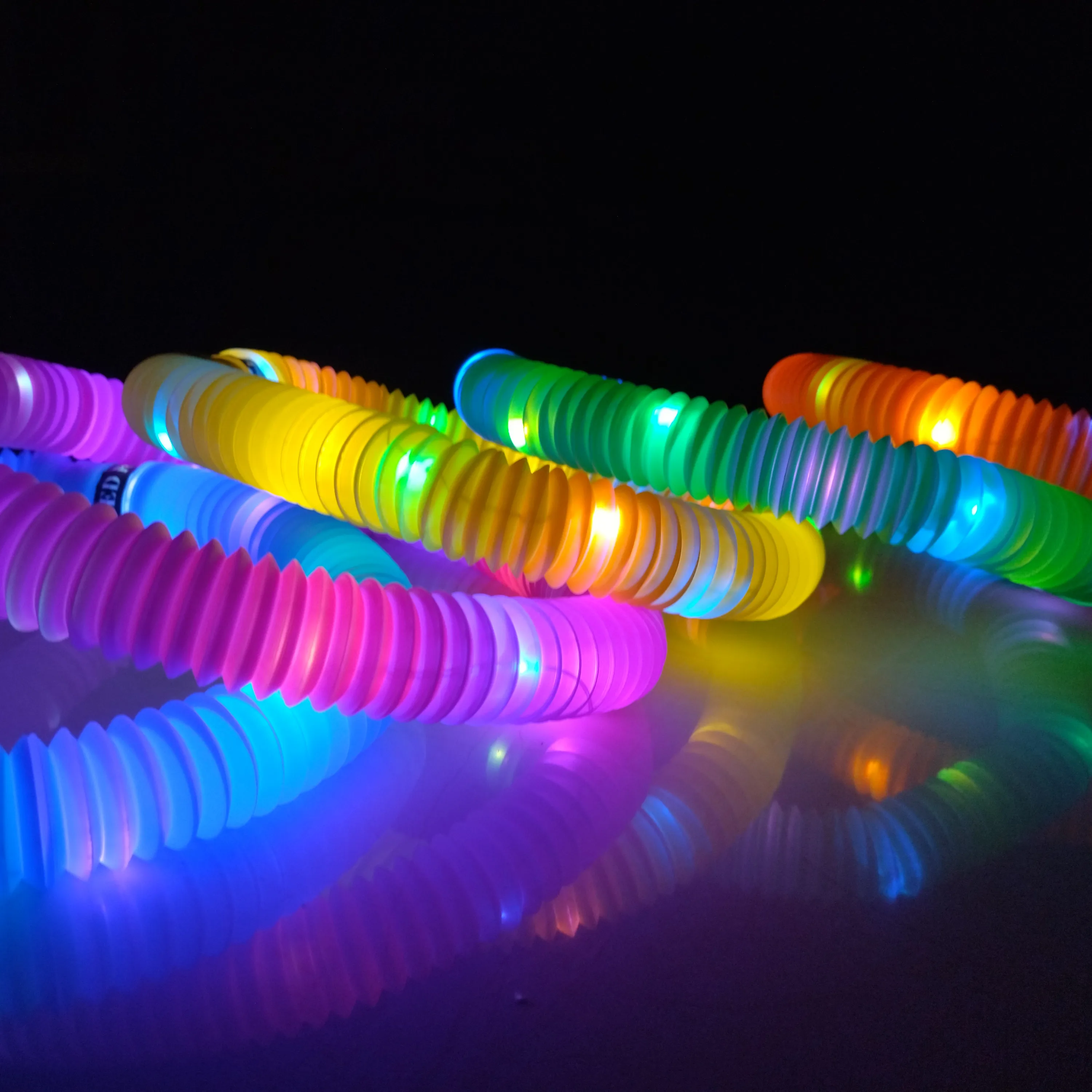 pt129 glow in dark party supplies