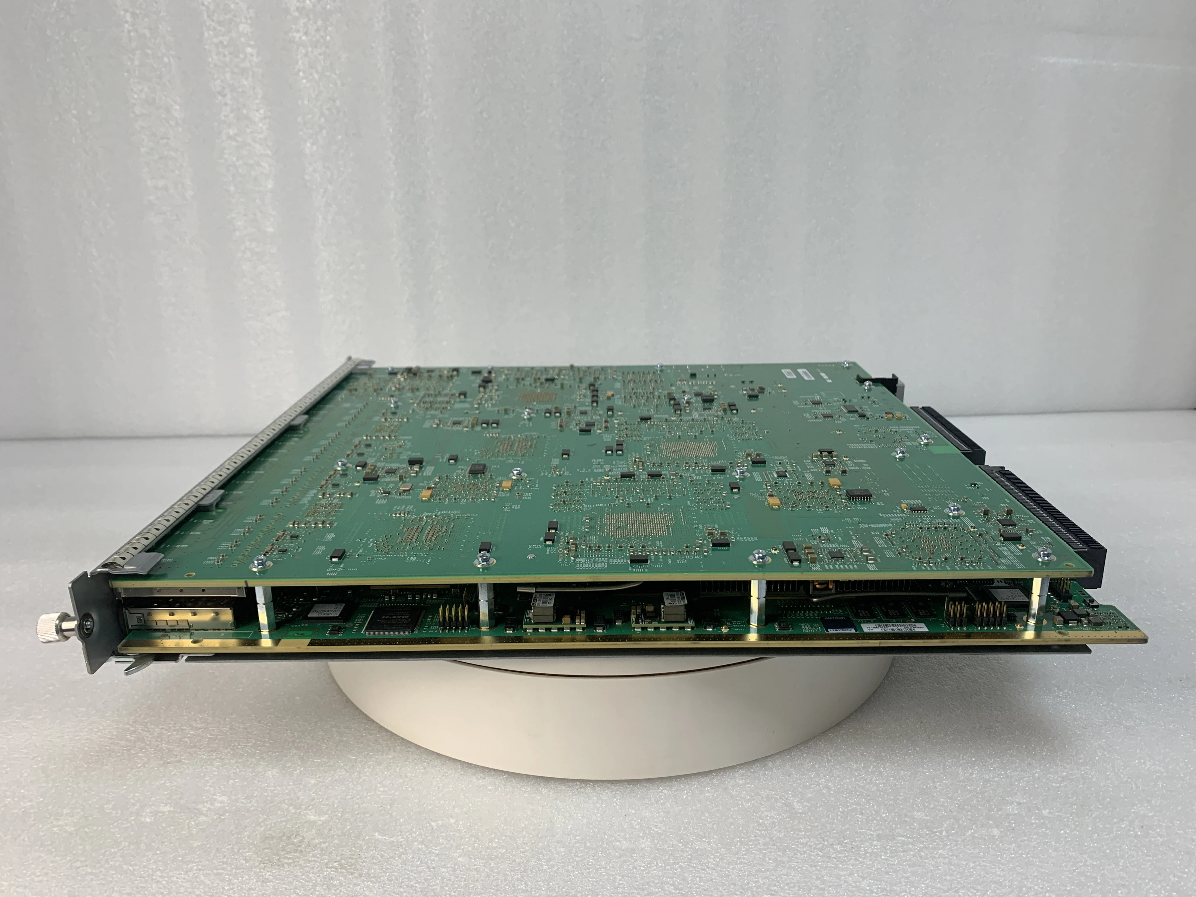 C6800-8P40G-XL Used Original Cata Lyst 6800 Series 8 Port 40 Gigabit ...