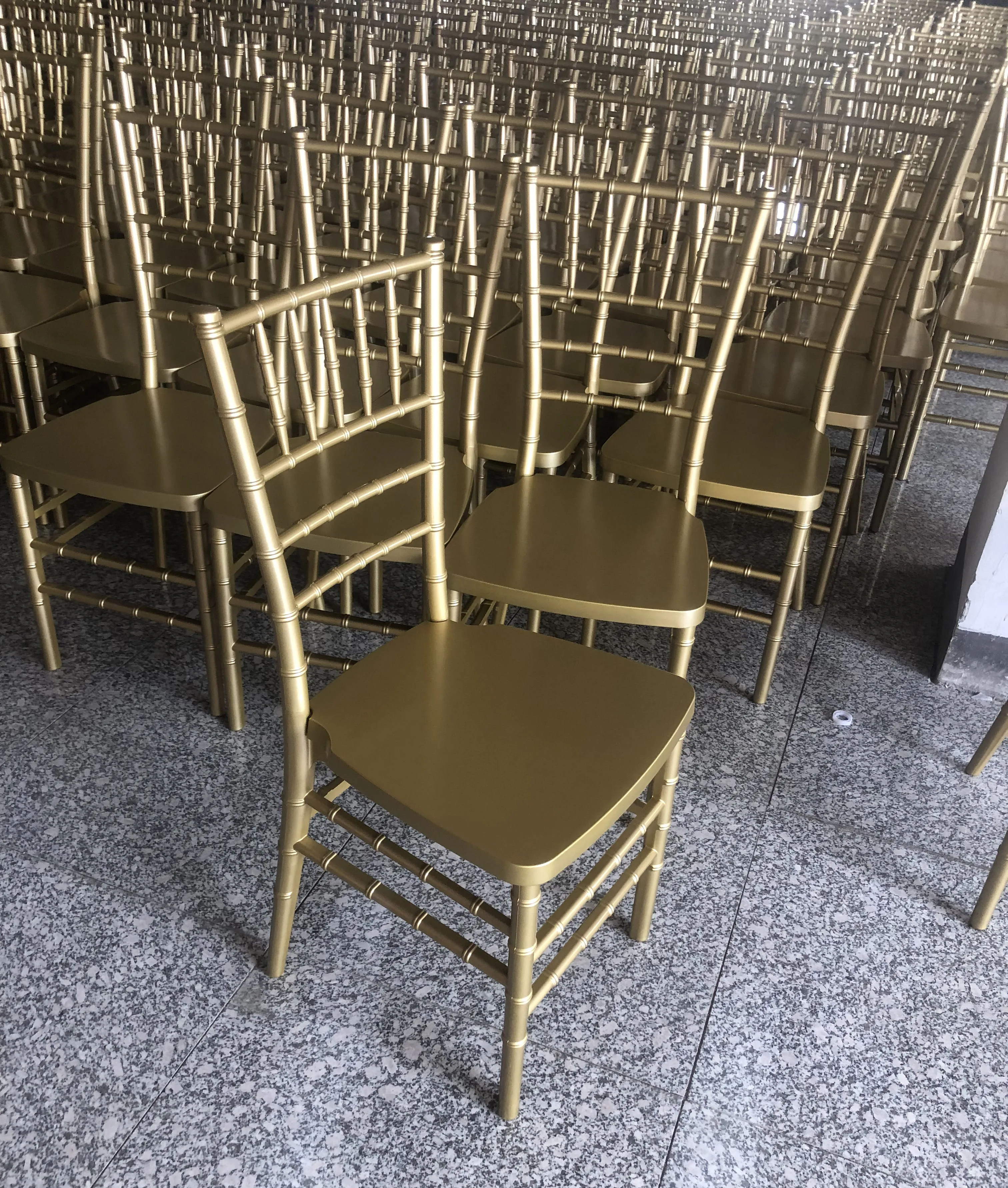 Wholesale Stackable Hotel Tiffany Party Wedding Gold Resin Chiavari