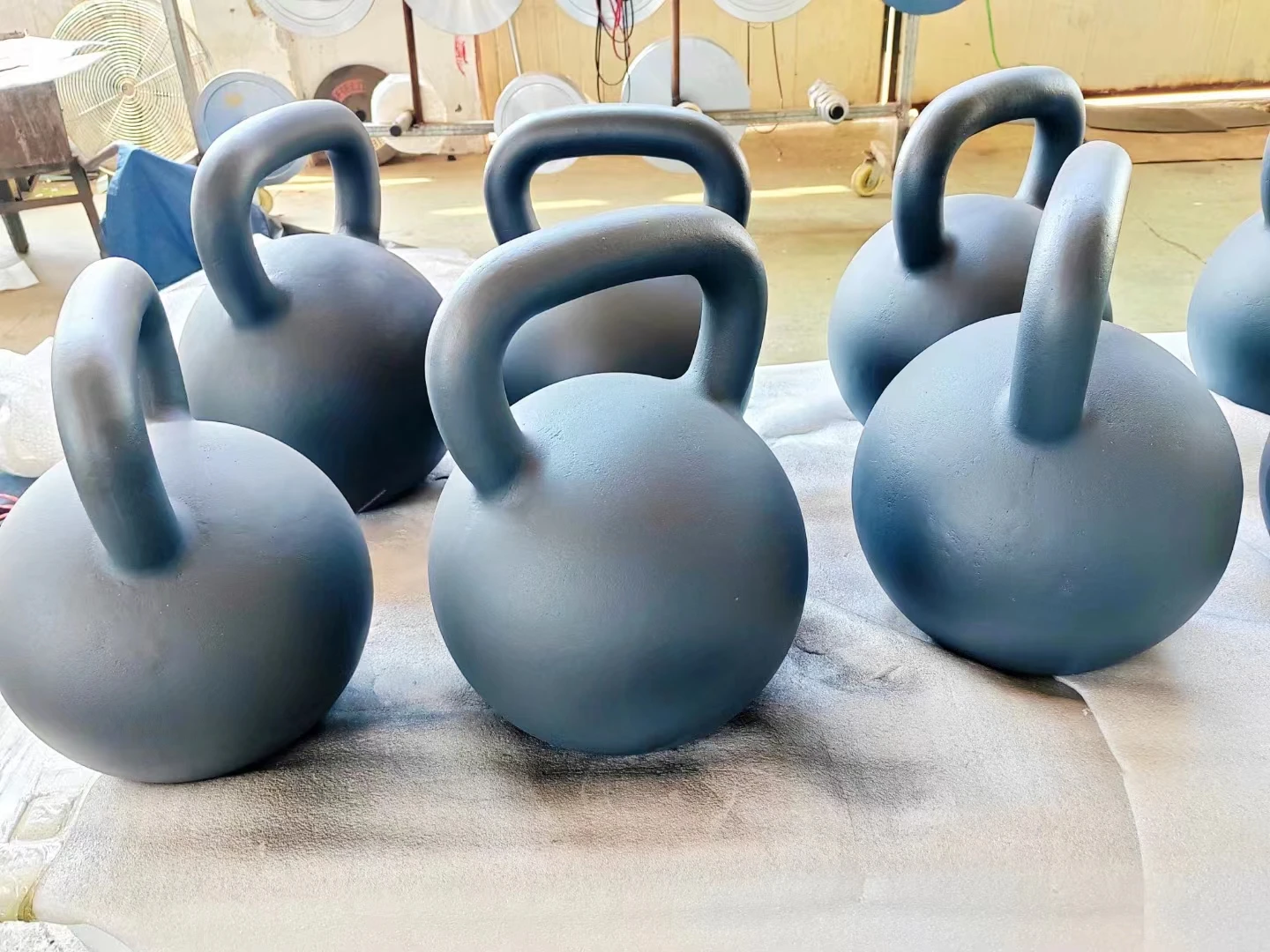 重量鋳鉄ケトルベル56kg 80kg 100kg 108kgジムフィットネス
