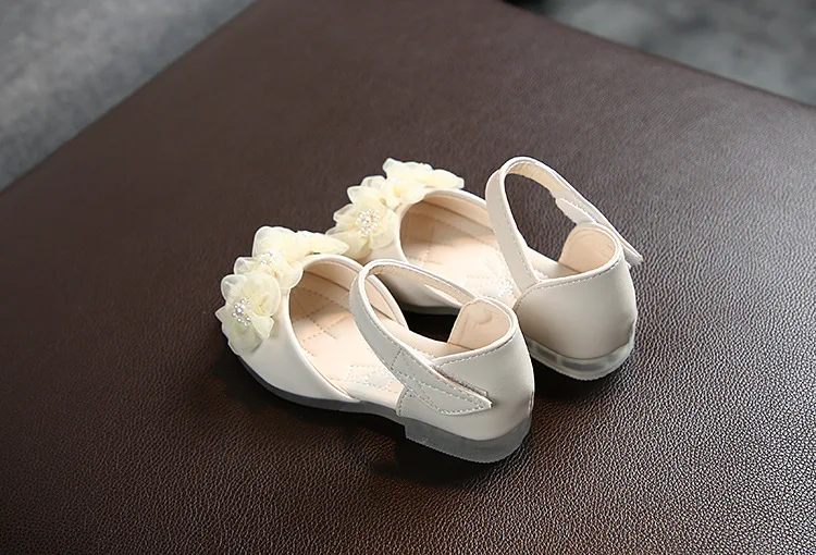 2021 hot sale  fashion  Pearl flower princess Soft bottom children's shoes MS321