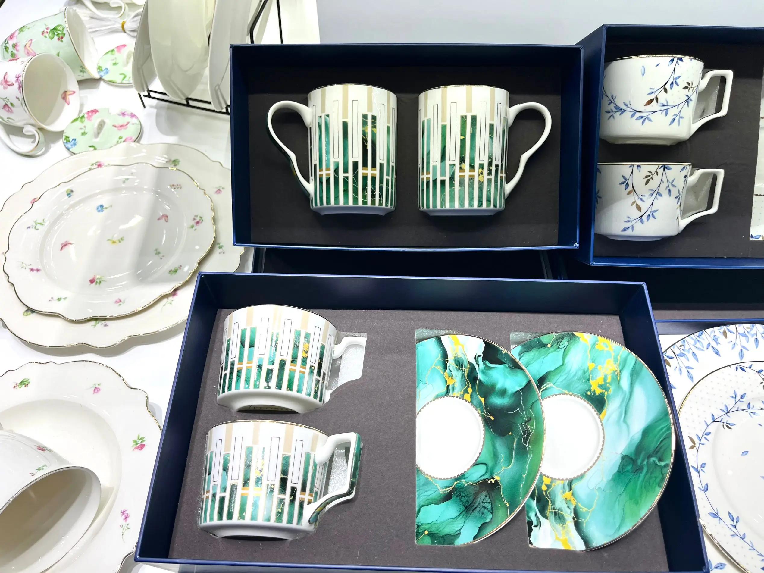 Taohui new series bone china geometric elements of bamboo forest render artistic conception cup and saucer supplier