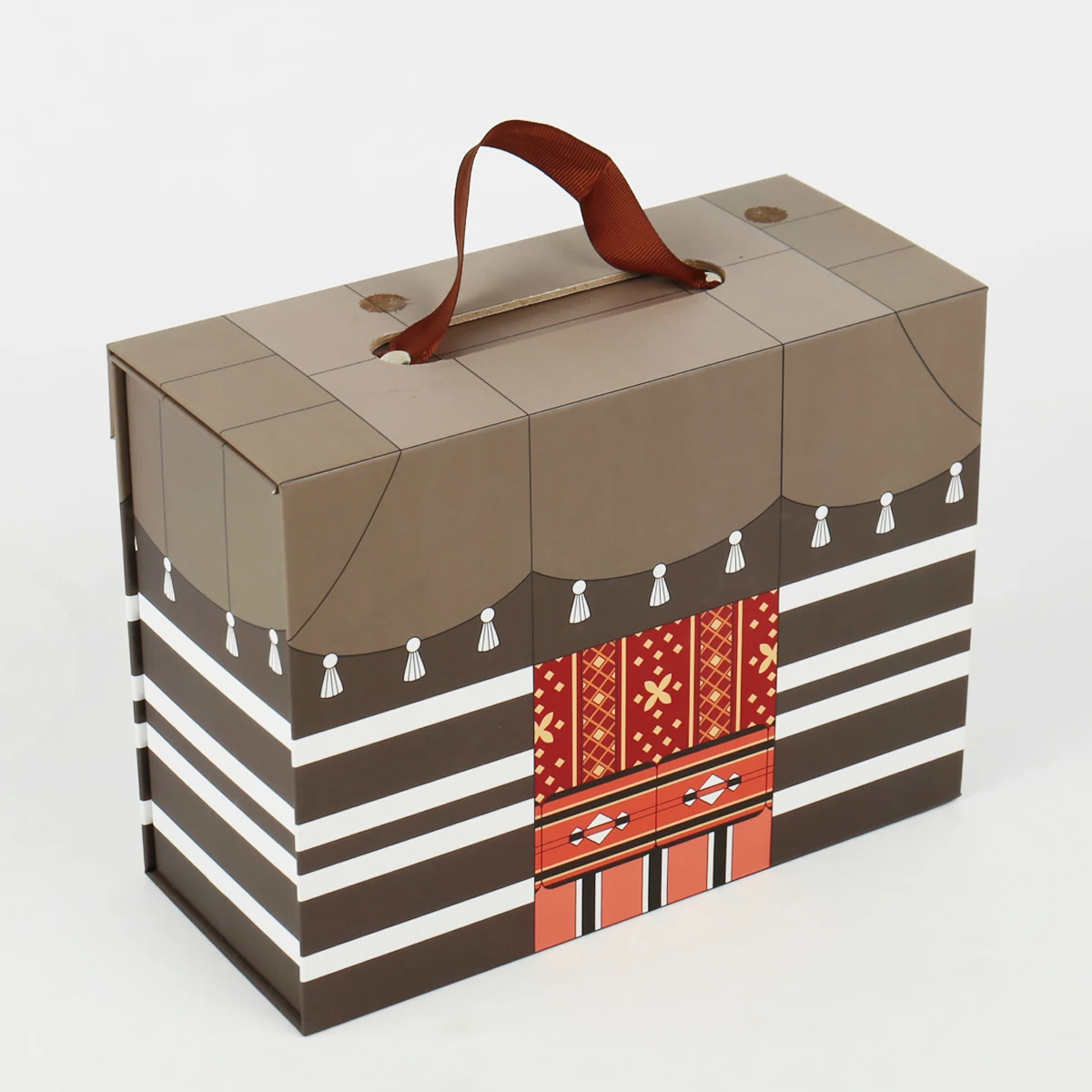 กล่องของขวัญทำจากกระดาษตามสั่งพร้อมที่จับรูปเข็มขัด กล่องกระดาษแข็งแบบเปิดฝาด้วยแม่เหล็ก บรรจุภัณฑ์ของขวัญสำหรับแชมพู บรรจุภัณฑ์แบบพับได้หรูหรา
