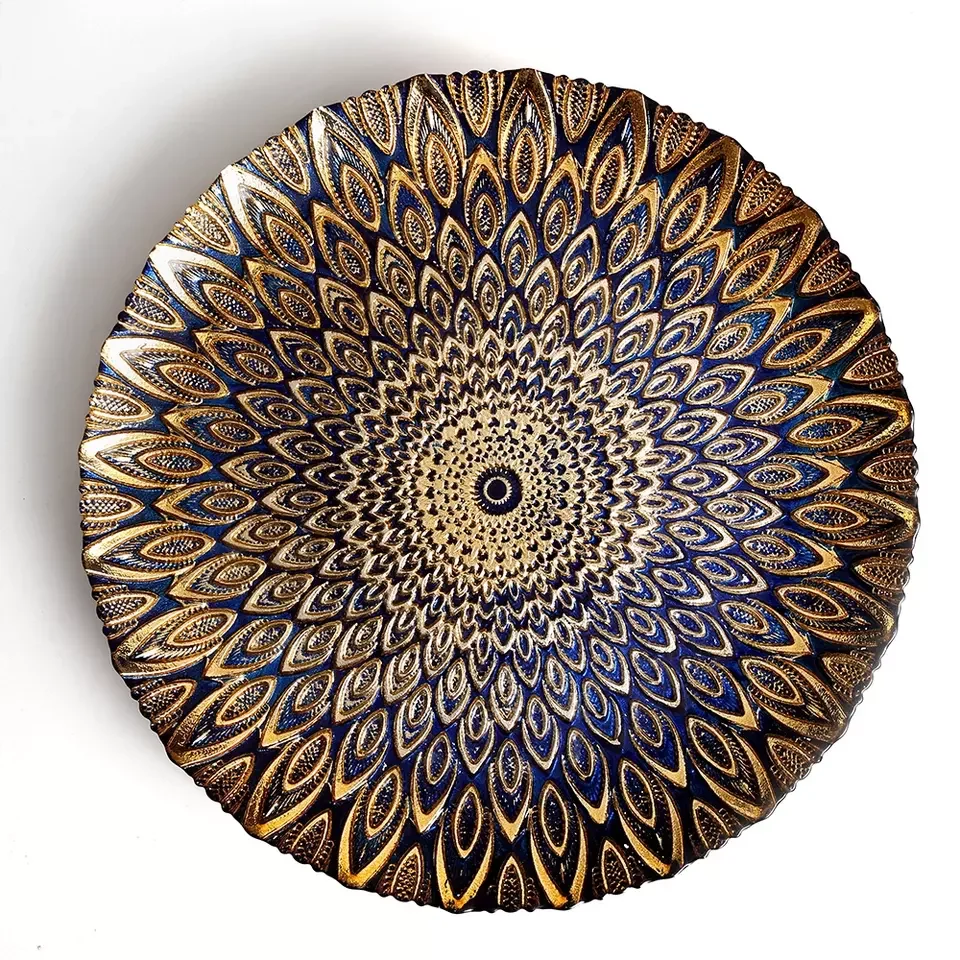 Factory Wholesale Luxury Peacock Feather Green UnderPlate Arabian Royal Green Fruit Platter Design Wedding Glass Charger Plate