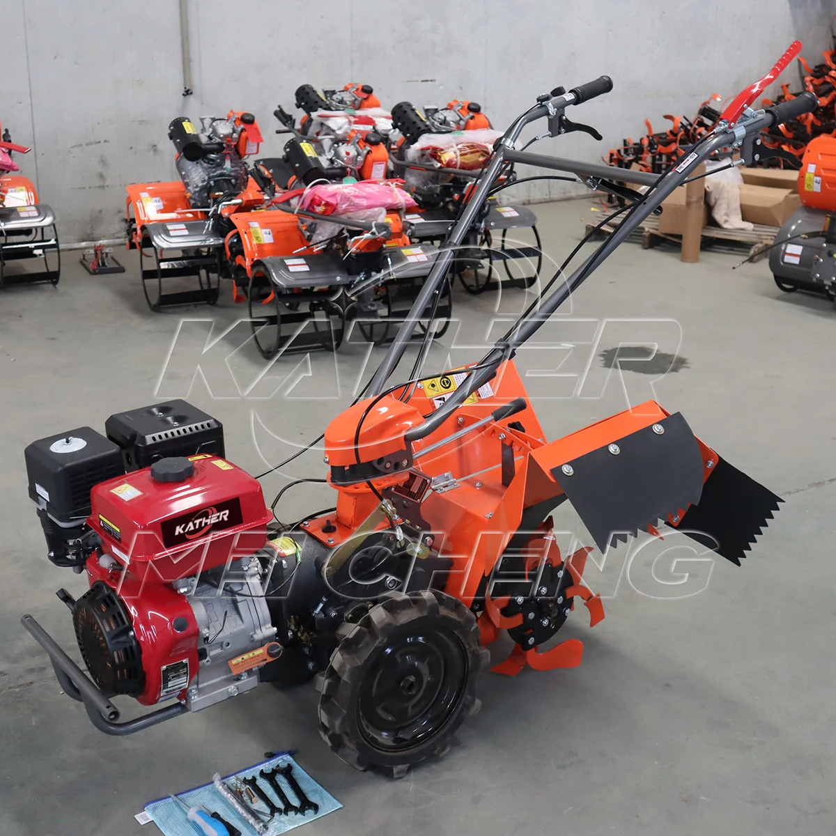 Landbouwmachines 4WD Diesel ronddraaiende krachtmaaimachine Weegschaaf Landbouwmachines Benzine Mini ronddraaiende grasmaaimachine Tractor