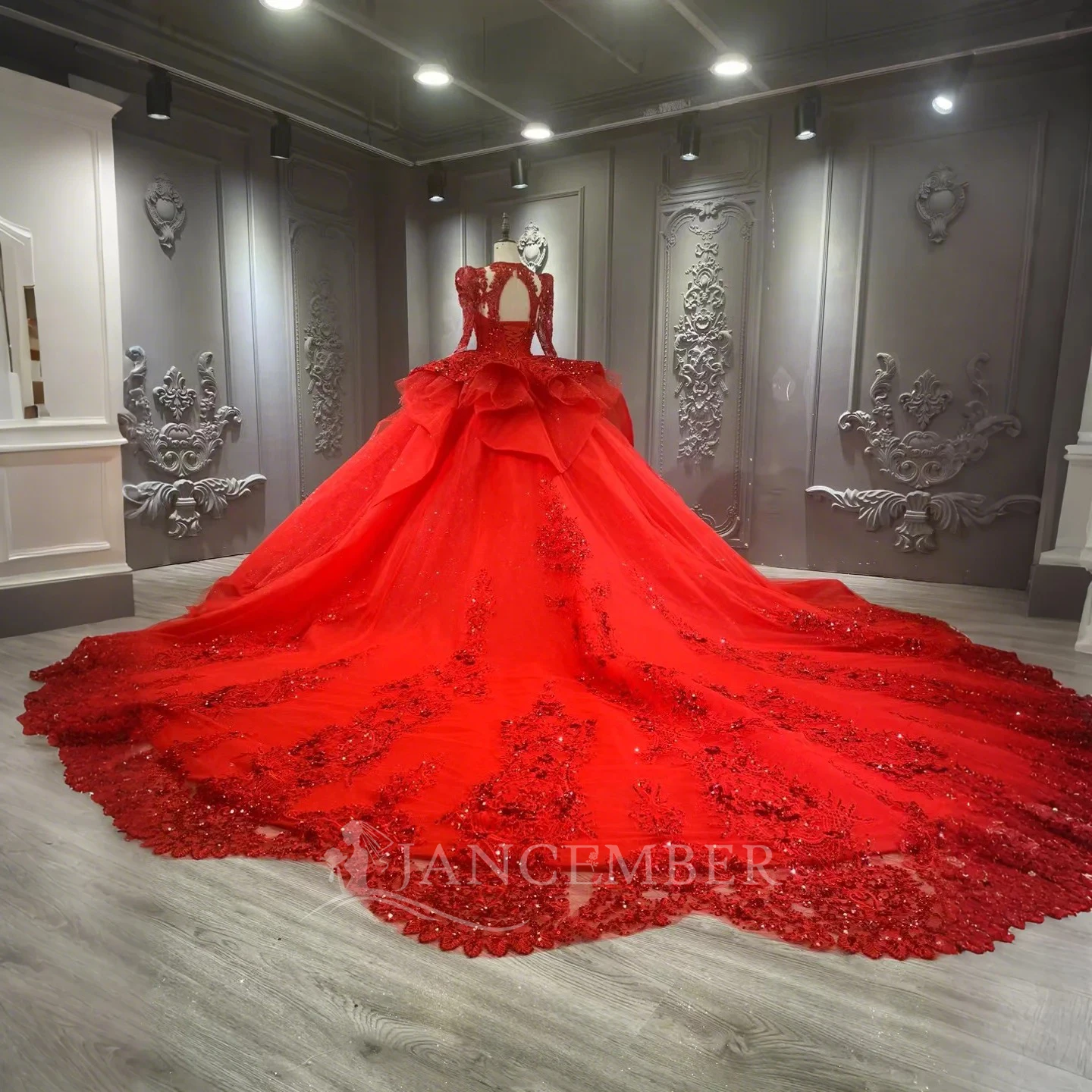 strapless open back dress Gold Lace Appliques Burgundy Wedding Ball Gowns Dresses for Arabic Women