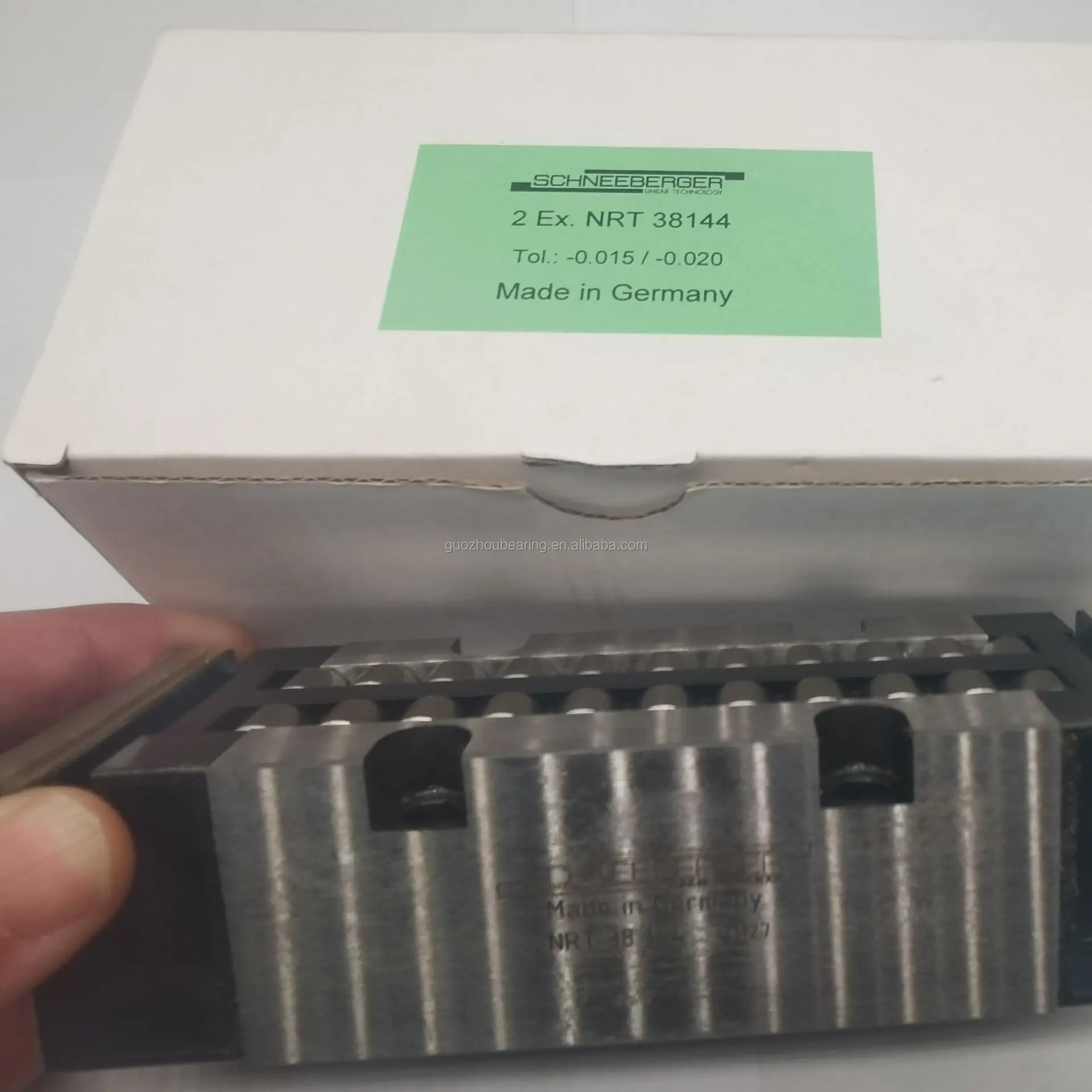 Schneeberger Cross Roller Guide Bearing Nrt38144 / Nrt19077 Recirculating Unit Buy Nrt38144