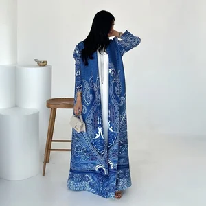 Muslimah Clothing Wholesale Women's Fashion Abaya Design Print Loose Casual Abaya Polyester Miyake Abaya Dubai