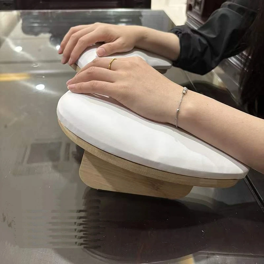 High Quality Designer Soft Leather U Shape Tech Nail Cushion Arm Rest Butterfly Nail Hand Pillows for Two Hands