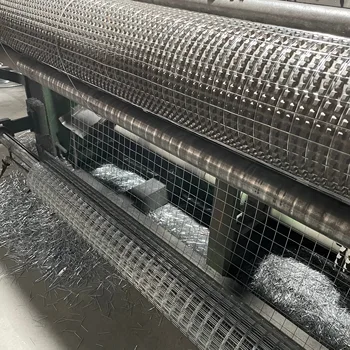 Galvanized Steel Iron Wire Rabbit Cages Electro Welded Square Hole Mesh Roll Fencing Plain Weave Woven for Garden Farming