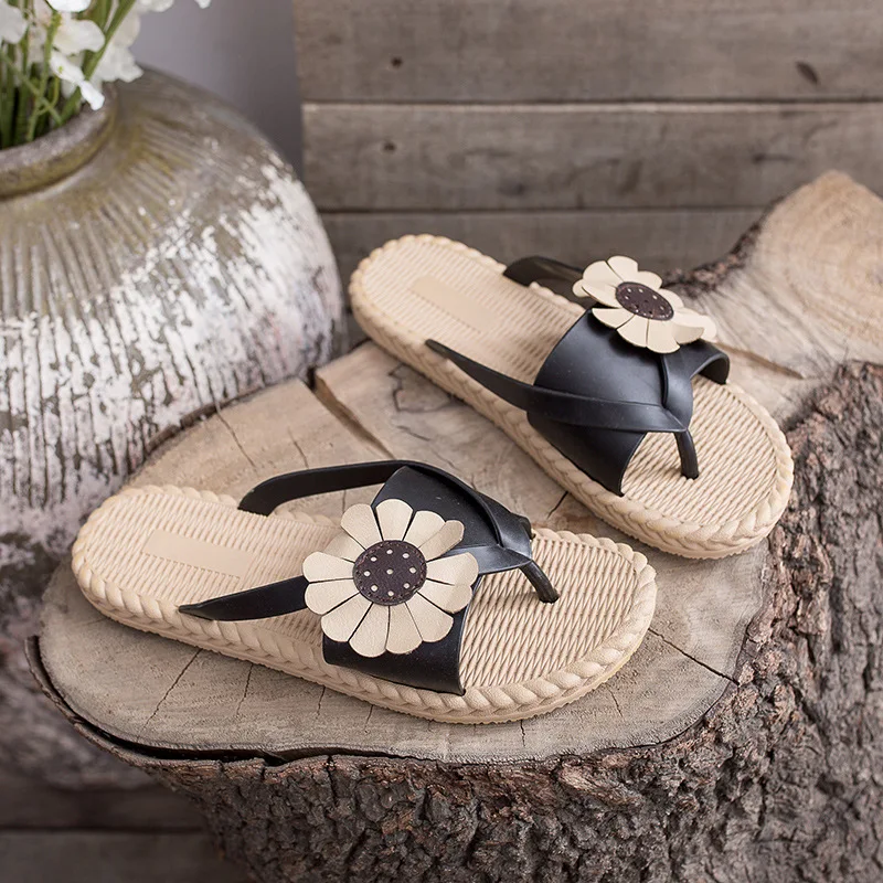 Latest Ladies Slippers Shoes and Sandals for Summer Outdoor