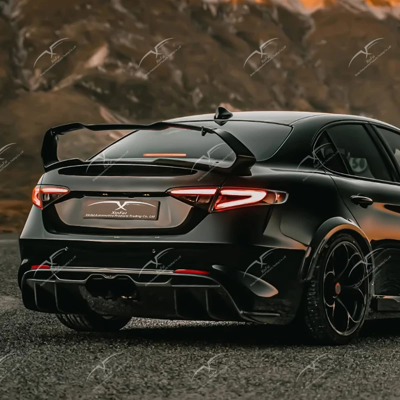 Car Exterior Modification Kit for Romeo Giulia GT with Adjustable Carbon Fiber Rear Wing