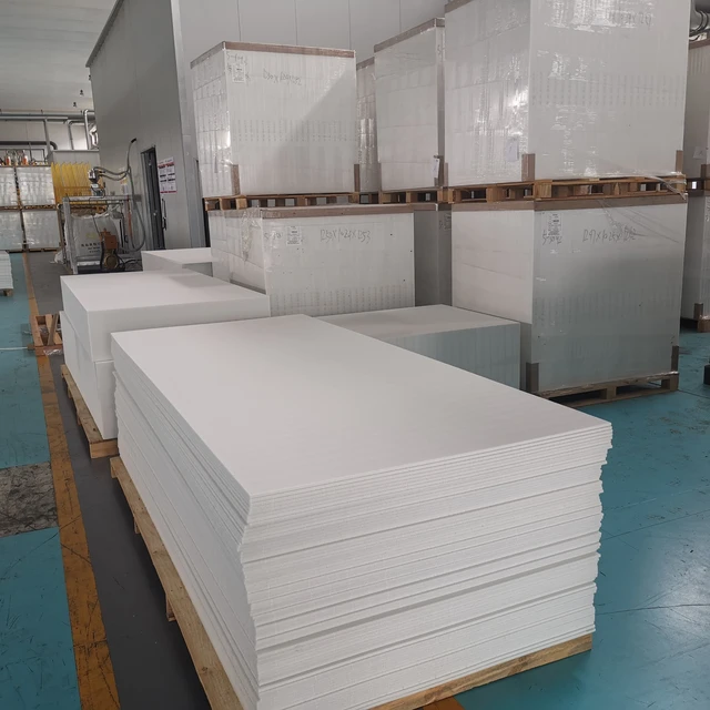 Silight density 80 kg/m3 and 20 mm thickness PET foam core sheet for sandwich panel