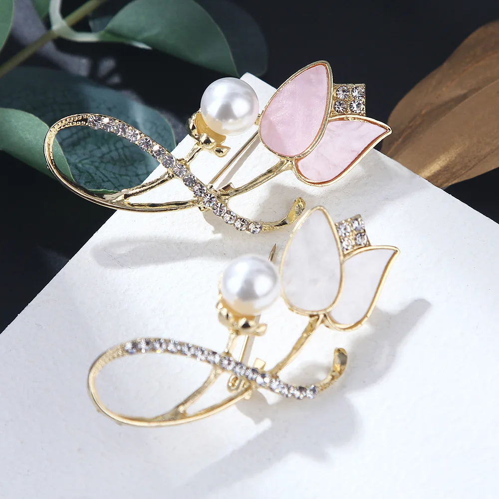 Go Party Temperament Flower Brooch Pearl Shell Rhinestone Brooch Tulip Brooches Pins for Women Corsage Suit Coat Accessories