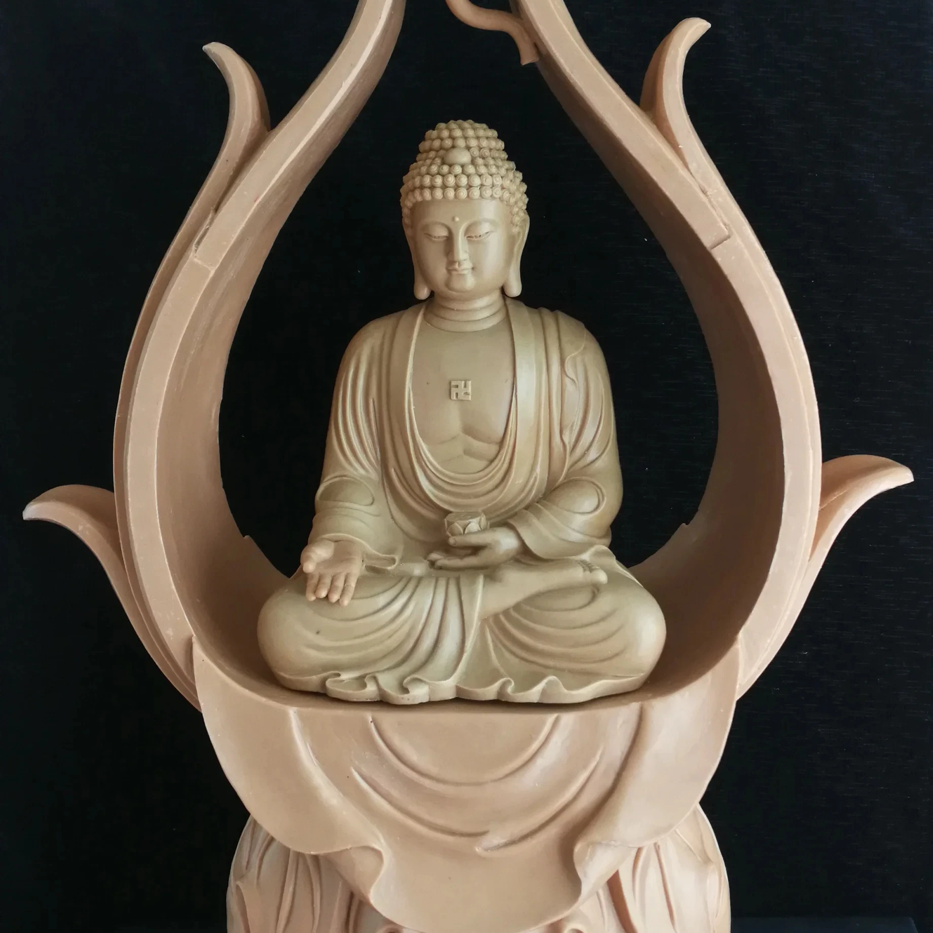 Jingzhanyi Jewelry Factory's Character Decoration Design