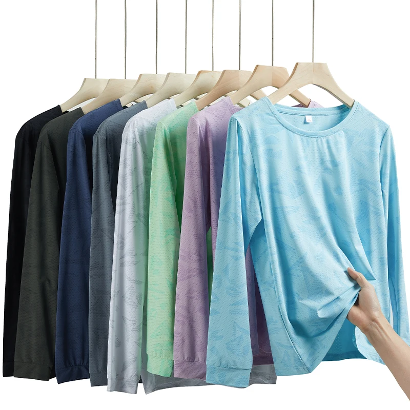 Unrestricted and pressure-free men's long-sleeved sports T-shirt, breathable and moisture-wicking, durable and shape-retaining, stylish T-shirt.