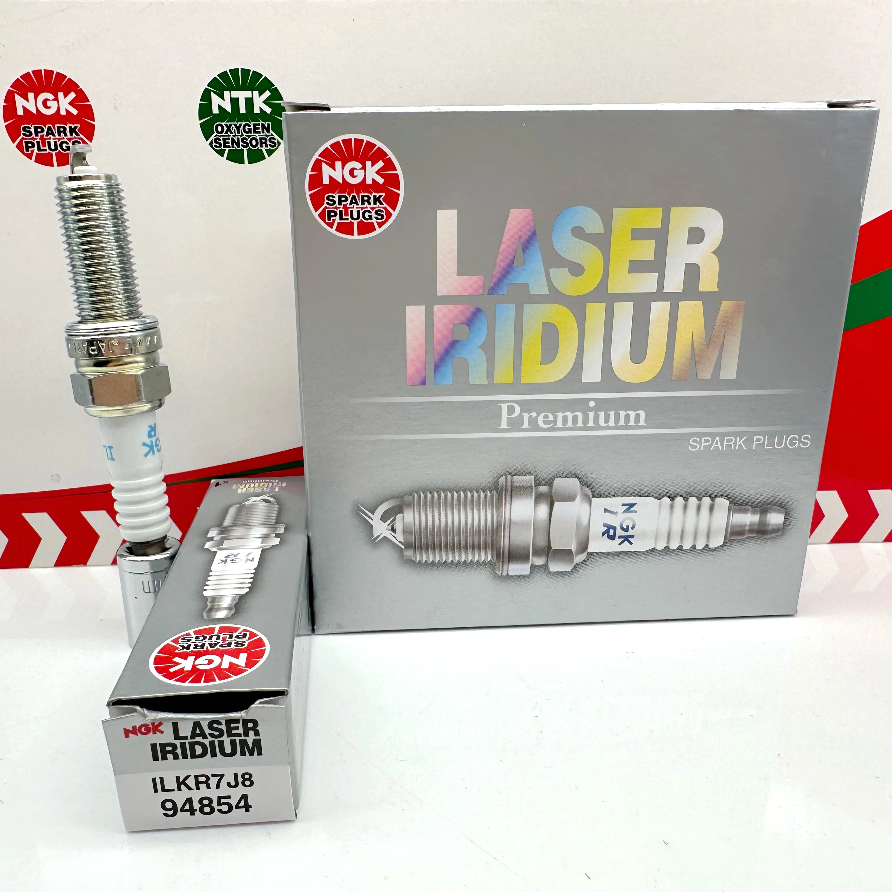 Original NGK ILKR7J8/94854 Spark Plug for AACHEN SCHNITZER X6 E71