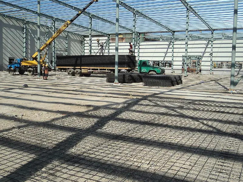 product hot sale reinforcing concrete panel steel bar f72 f82 rebar welded mesh 58x22m with bending cutting punching services-3