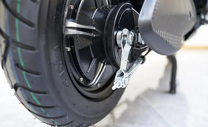 CKD EEC 10inch the Newest Electric Motorcycle 600/800W 50km/h Automatic Speed Electric Motorcycle