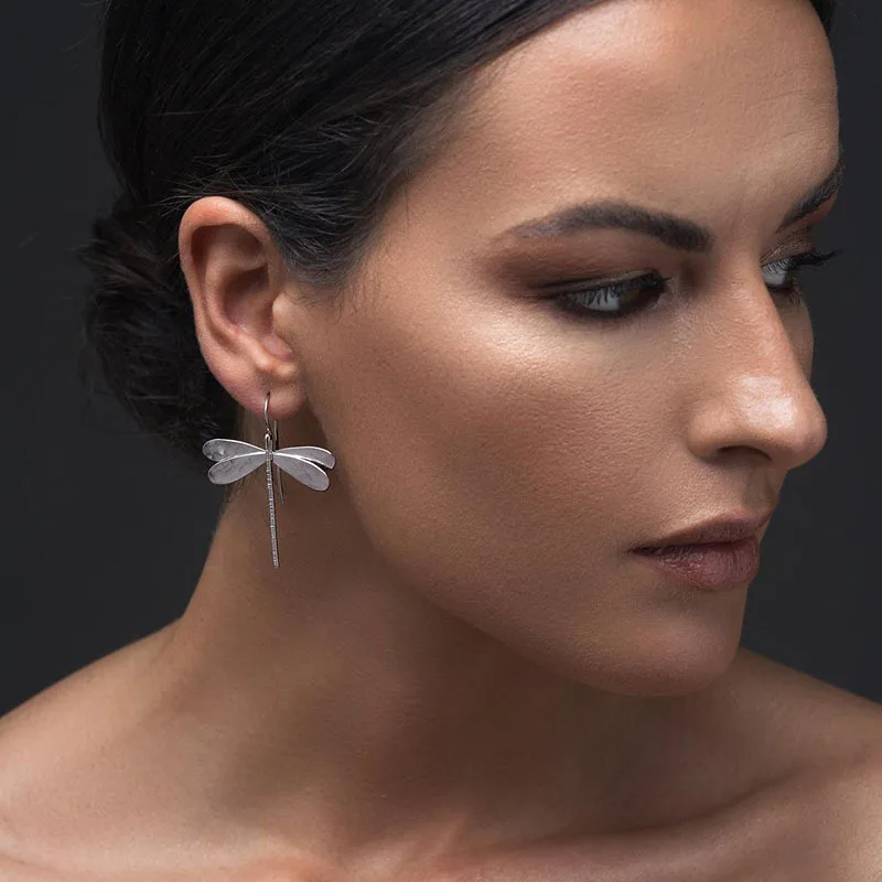 Minimalist 3D Dragonfly Drop Earrings Women Fashion Long Earrings Female Party Wedding Jewelry Exquisite Accessories