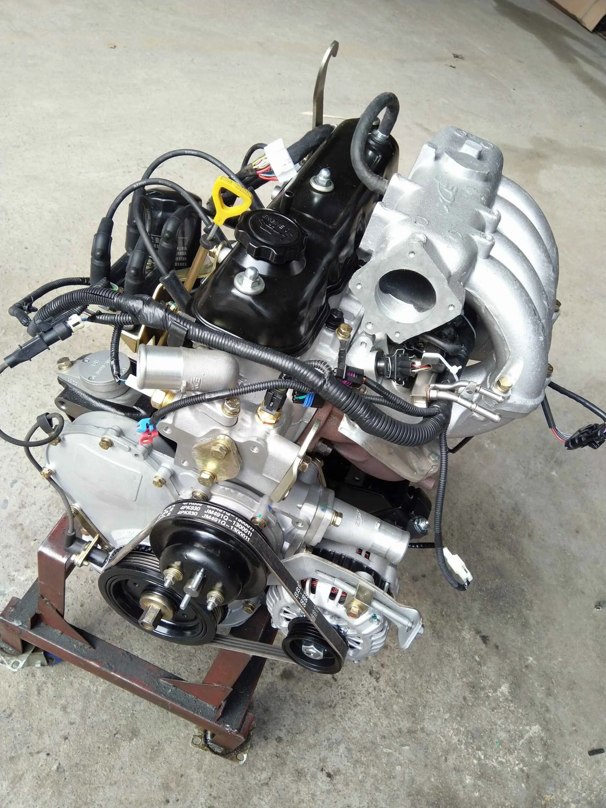 Hot Sale Toyata EFI 4Y Gasoline Engine Electric Start Water-Cooled