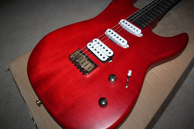 Flyoung Matte Red 6 Strings Electric Guitar Cheap Price Guitar Factory Guitar