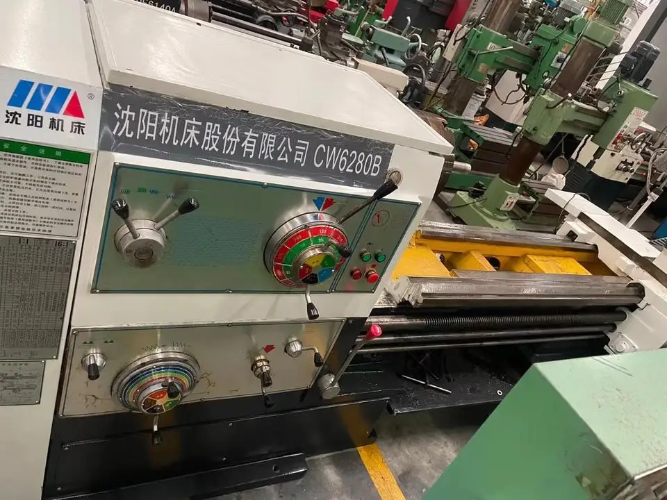 Manual Lathe 3m in Between Center Parallel Lathe Machine 6163 6266 6280 with Factory Price