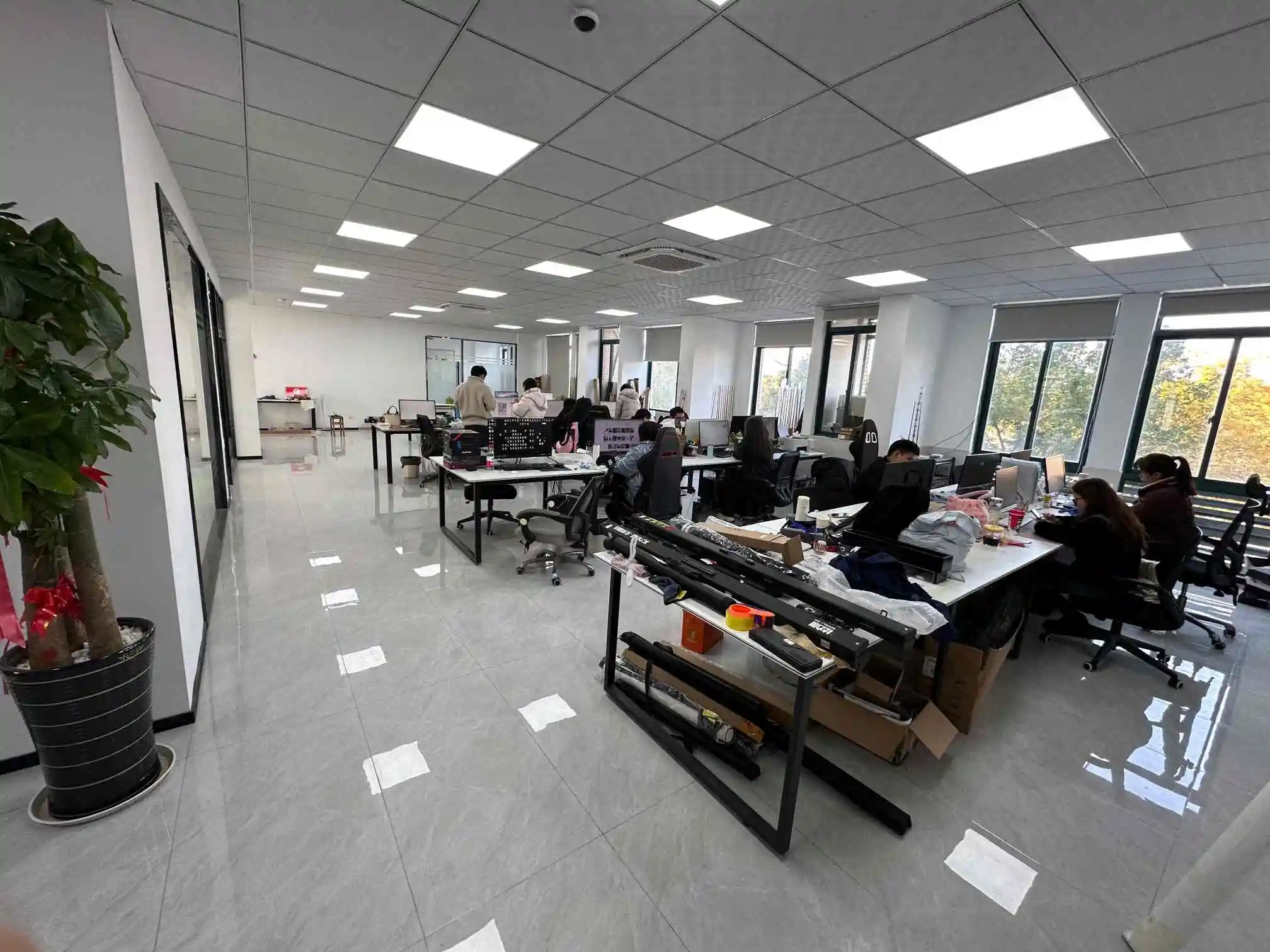 Yiwu Qianmu Trading Co., Ltd.