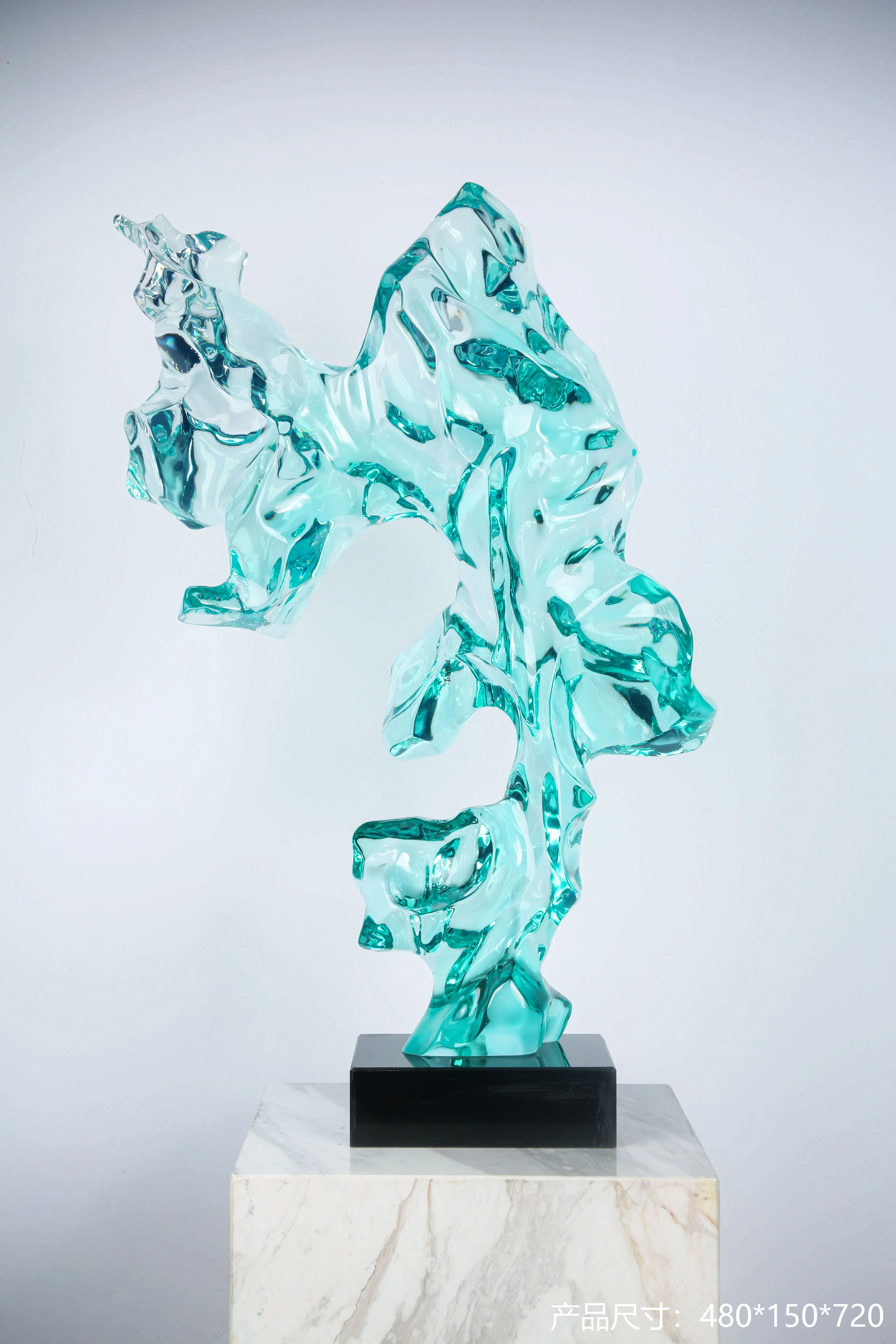 Custom Contemporary Clear Resin Abstract Art Transparent Light Green Table Decoration Sculpture