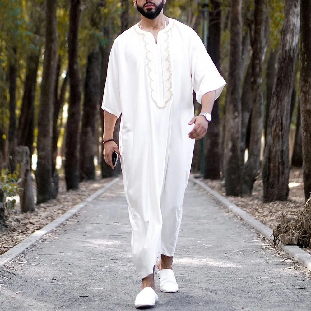 New Style Men Loose Collarless Islamic Clothing Muslim Arabic Men Linen  Thobe Jubba Casual White Muslim Robe - Buy Wholesale M-4xl Islamic Costume  African Ethnic Style Men's Round Neck Striped Spot Youth