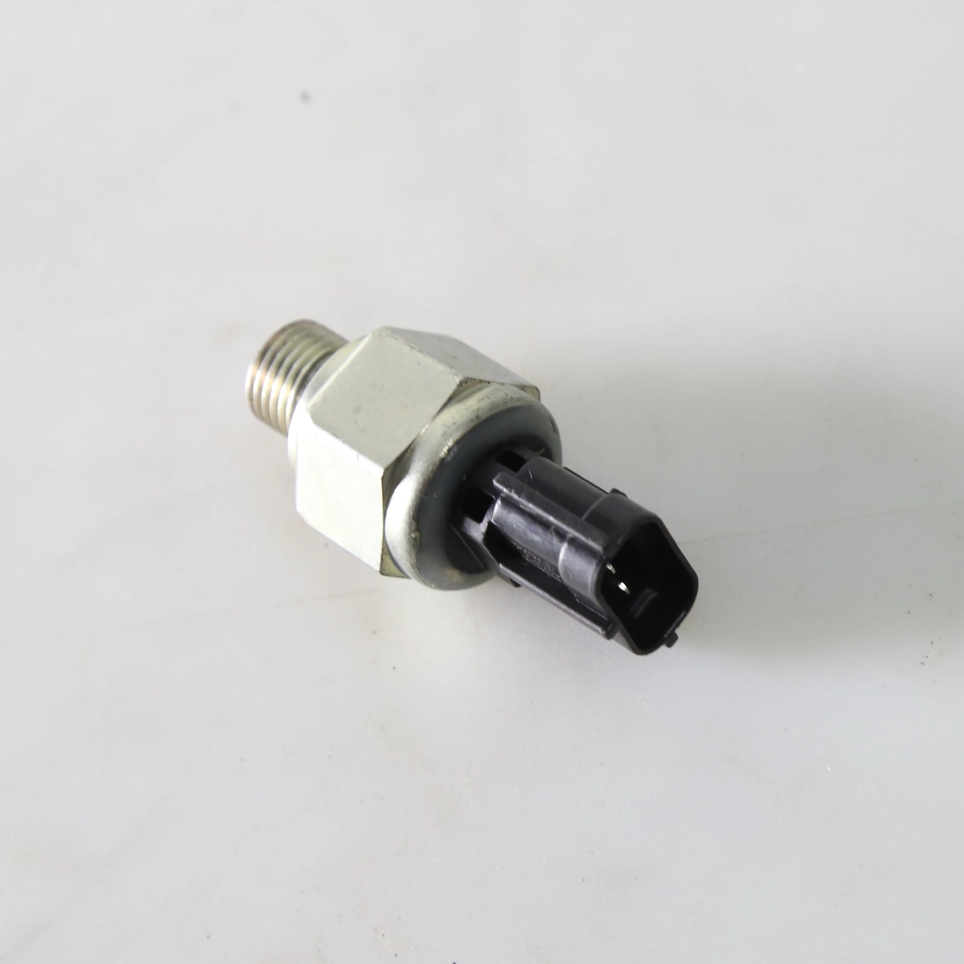 Oil Pressure Sensor 7861-93-1840 for Excavator PC200-8