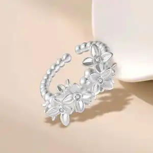 925 Sterling Silver Daisy Flower Ring High Quality Fashion with Rhodium and Gold Plating Classic Style