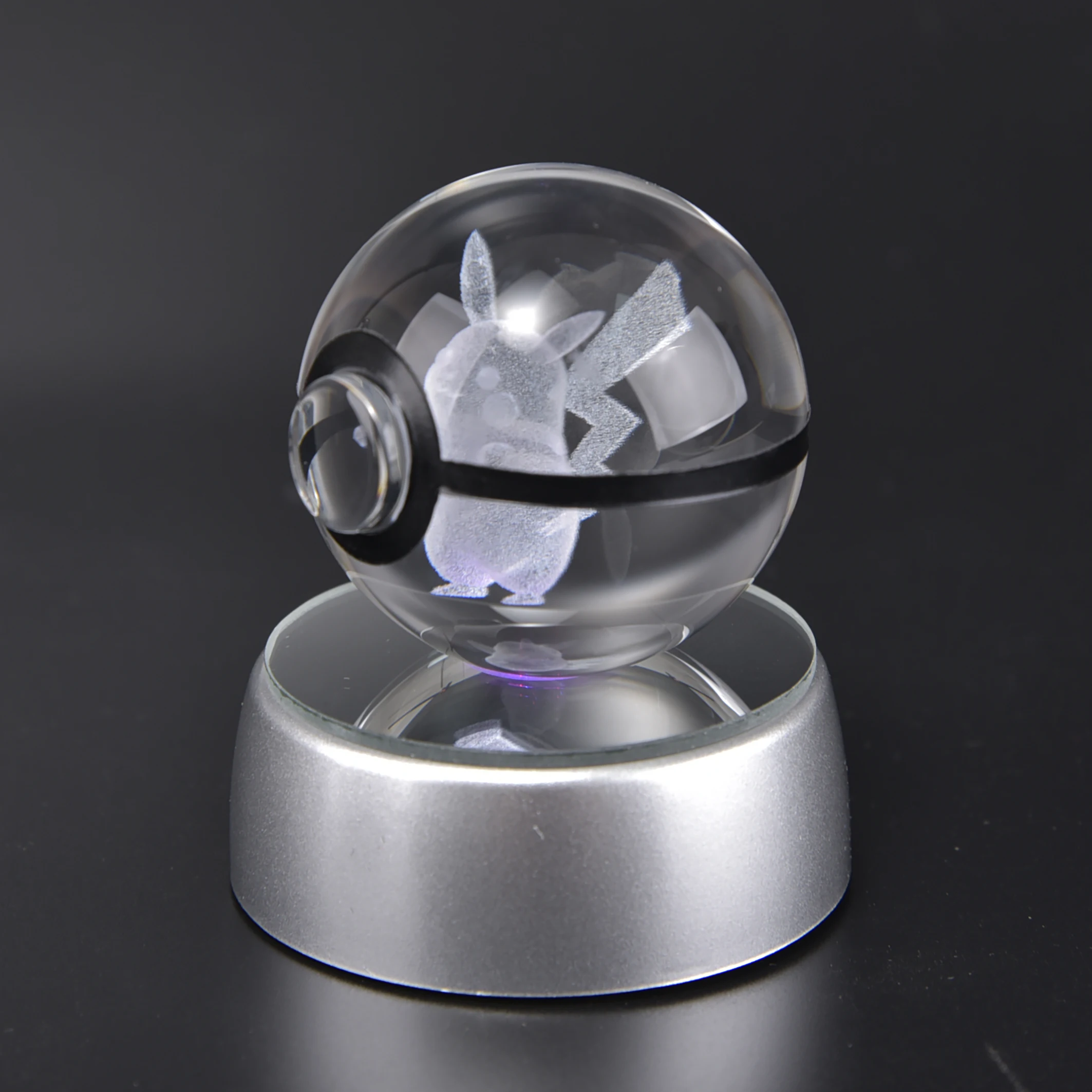 Factory Wholesale Popular New Design Crystal Glass PokeBall Laser Charizard  Figuras with Glowing Touch LED Base, image size:2126x2126