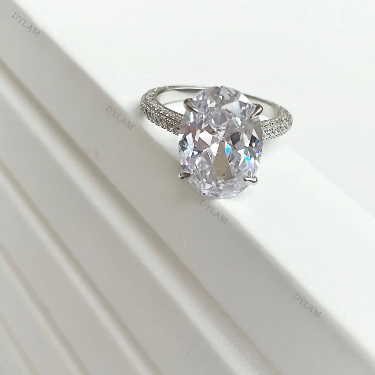 Anello In Argento A Fascia Con Pavè Di Zirconi - 1666890 - Foto 3