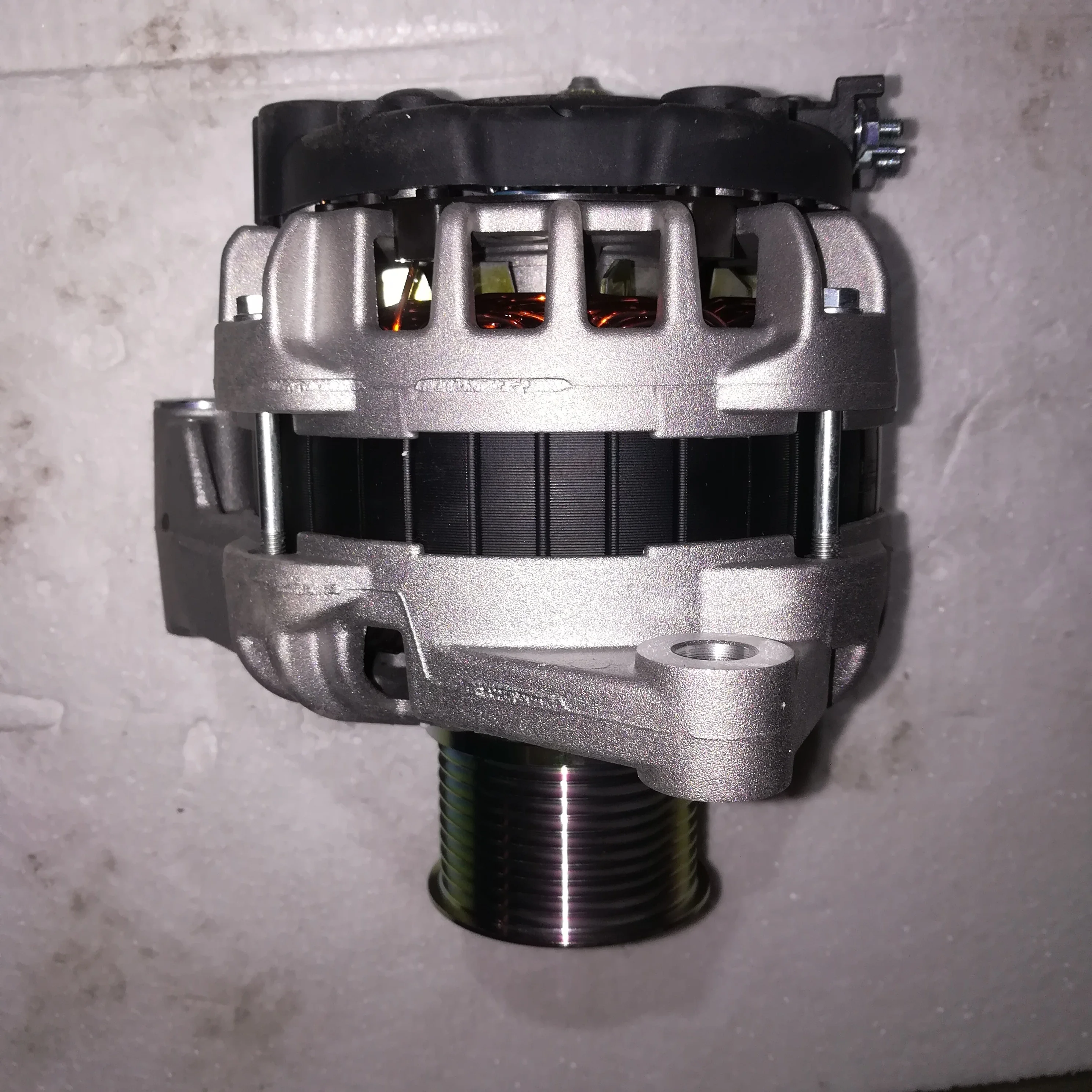 Genuine 612600090832 Alternator - Reliable Power Solutions