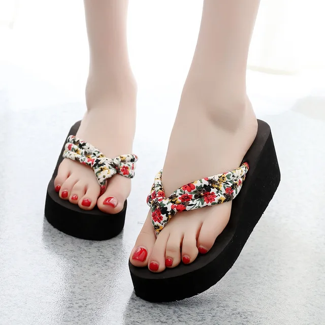 Wholesale custom women's slippers platform sandals high heels with open-toed summer fashion flip-flops beach shoes