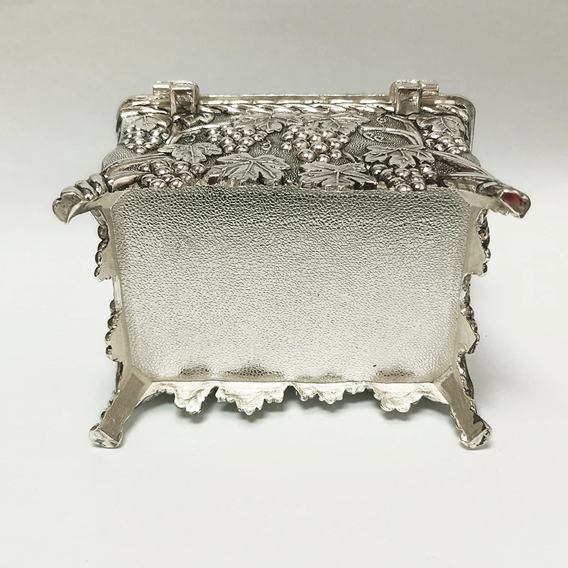Metal Rectangle Grape Jewelry Box with Four Legs in Antique Finished