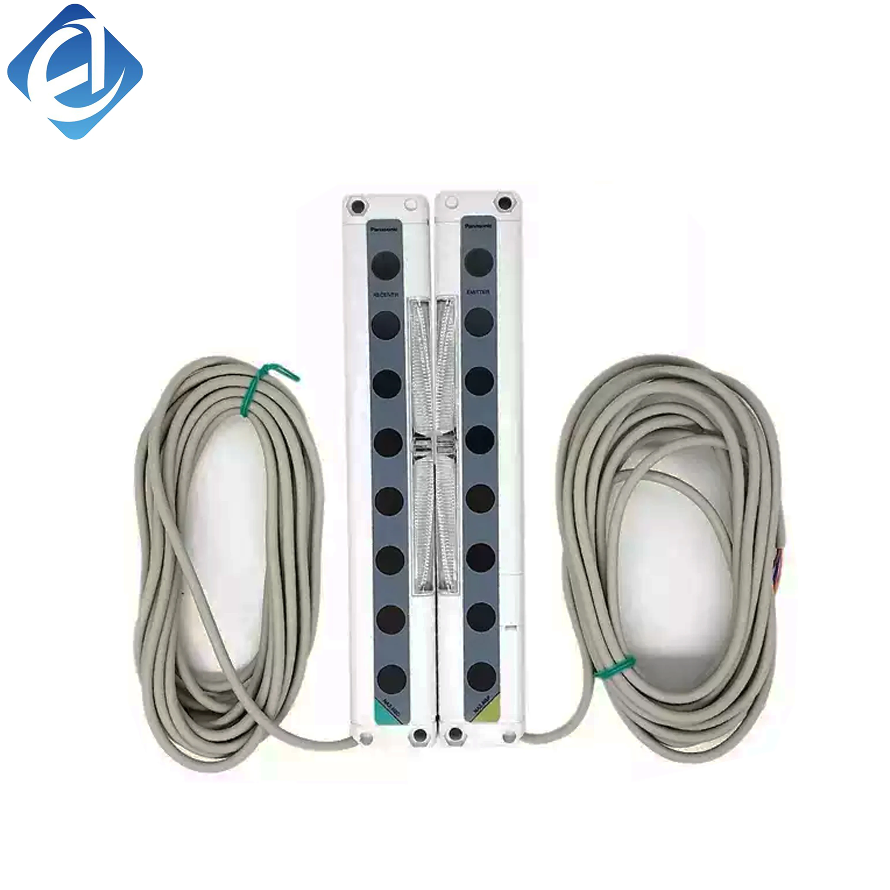 New Original Omron NA2 series safety light curtain with 24 optical axes. It provides reliable safety protection, quick response and stable anti-interference performance. Widely applied in mechanical equipment, punching machines and industrial automation s