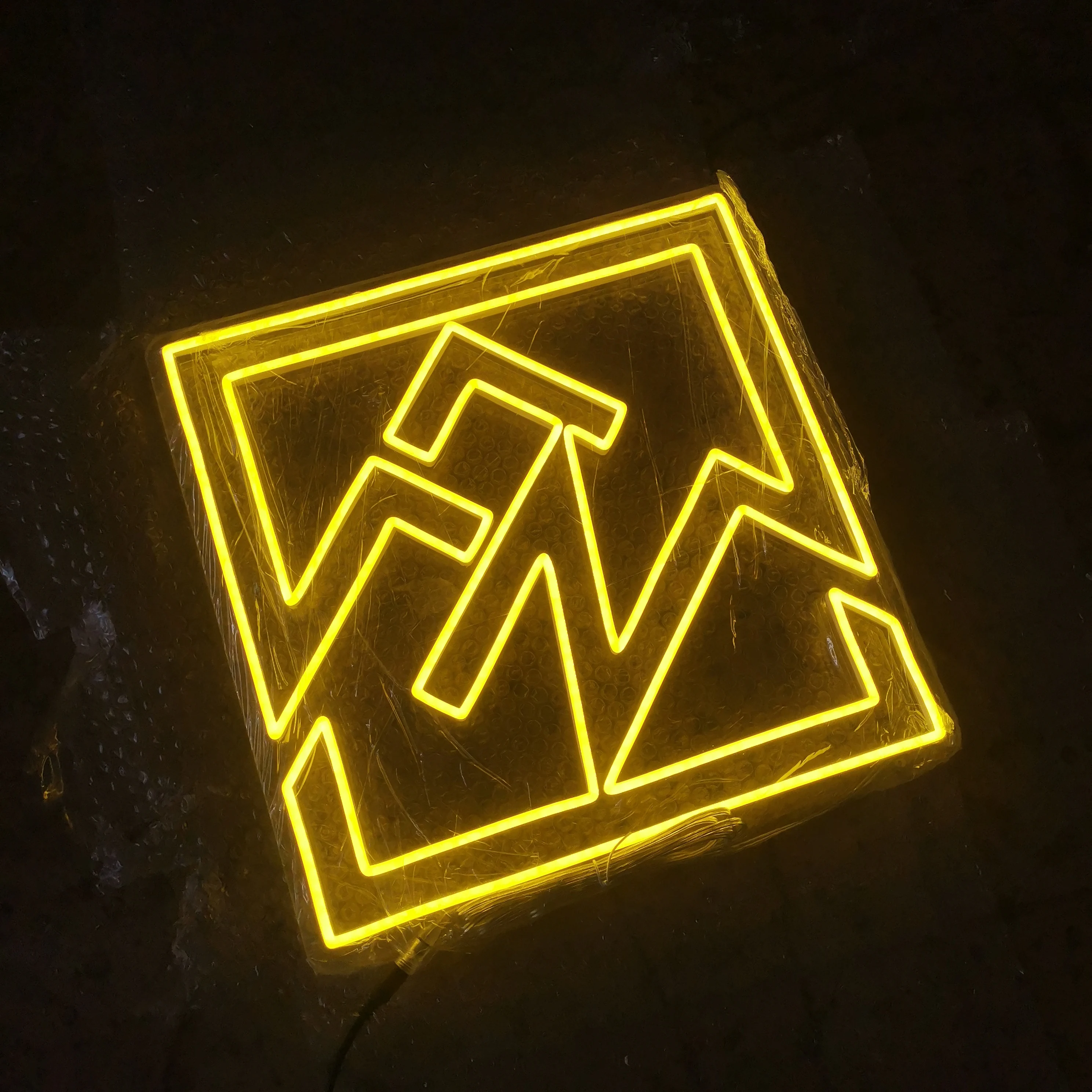 热卖好价格定制彩色霓虹灯字母柔性标牌led灯标牌