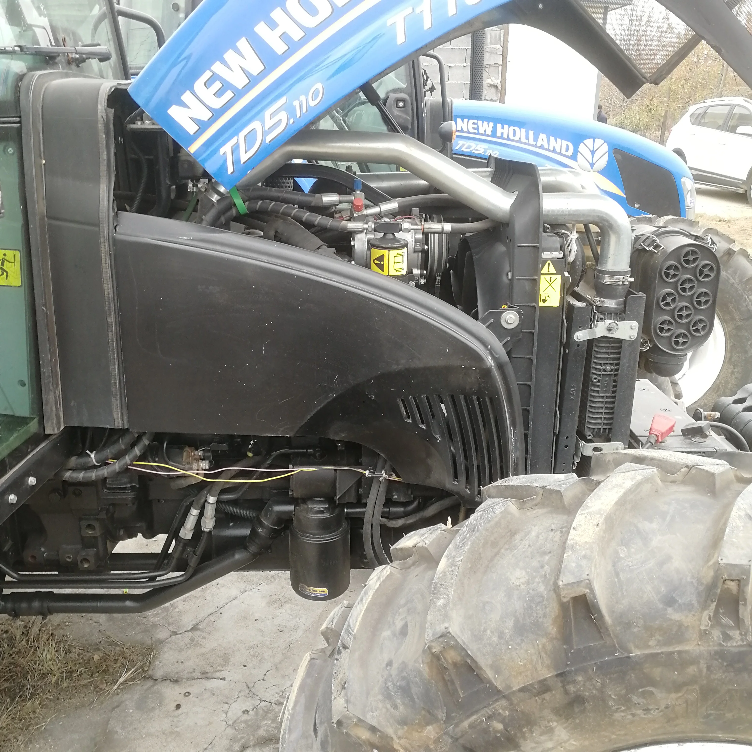 Fairly Used Second Hand Tractors For Agriculture Fiat 11090 110hp 4wd