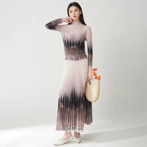 Factory Direct Sales Women's Elegant Two-piece Set Design Sense Printed Long-sleeved Top and Skirt Set Miyake Pleated Set