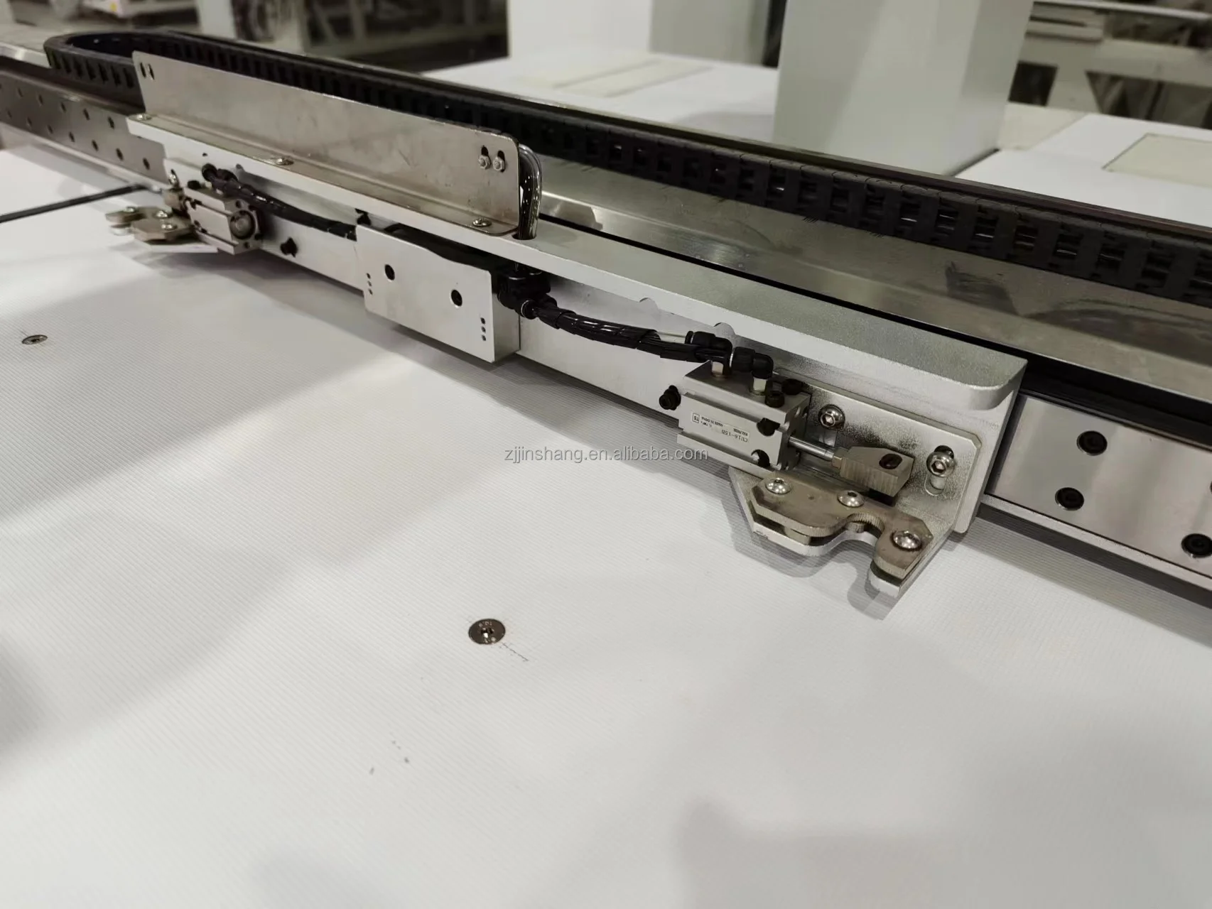 Agp10060xzsj Jeehe Automatic Industrial Template Sewing Machine Car