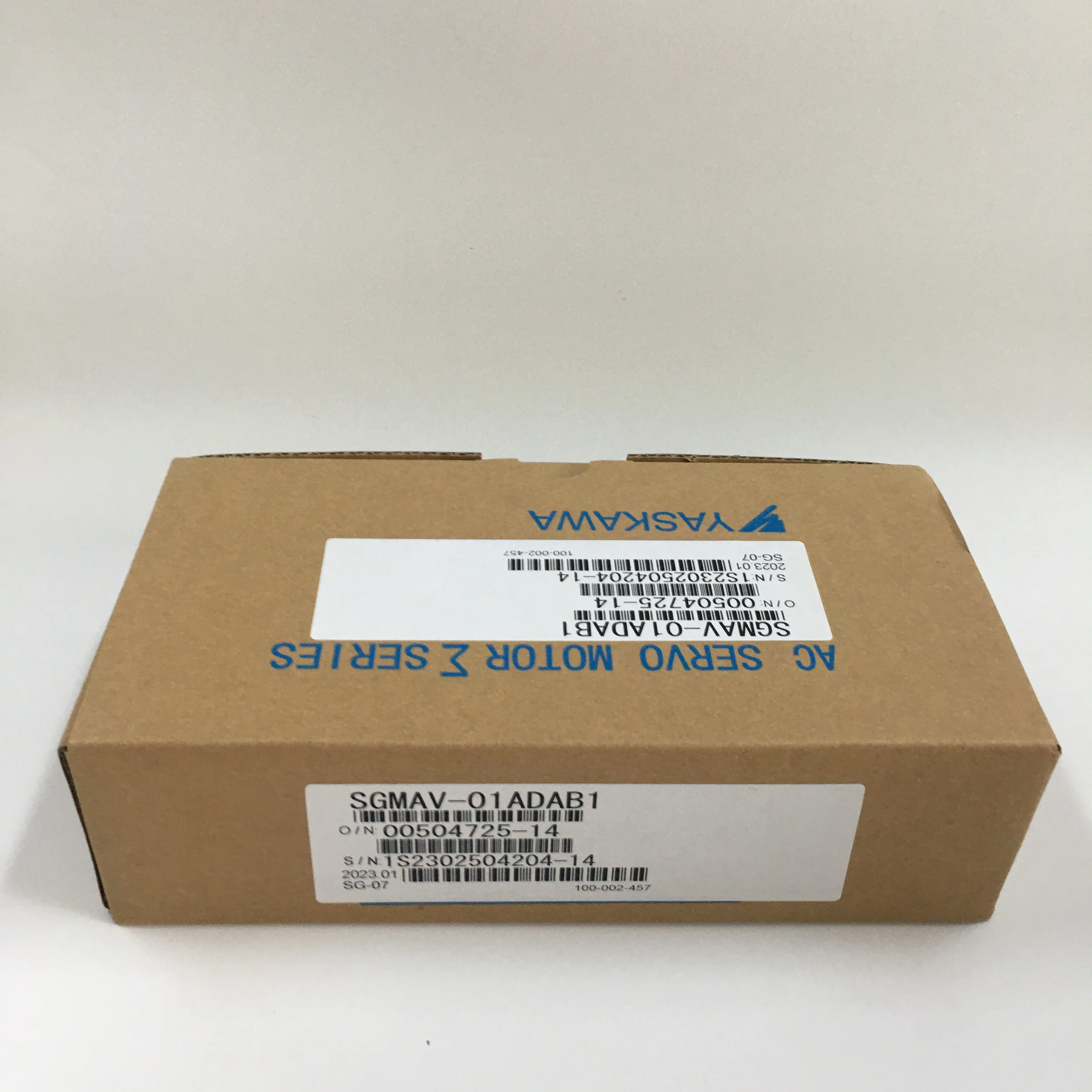 YASKAWA AC Servo Motor SGMAV-01ADAB1 YASKAWA AC Servo Motor SGMAV-01ADAB1