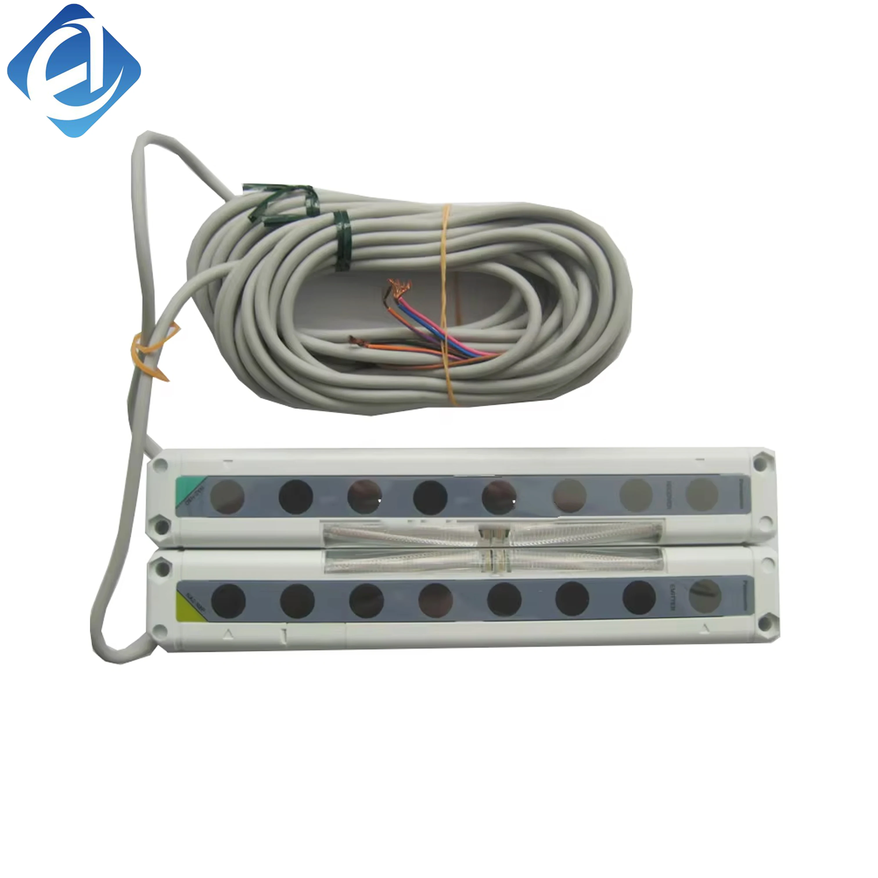 New Original NA2 series safety light curtain. 28 optical axes, compact structure, high detection accuracy, with PNP output, strong anti-interference ability. Provides reliable hand and body protection, widely used in stamping machines, injection molding e