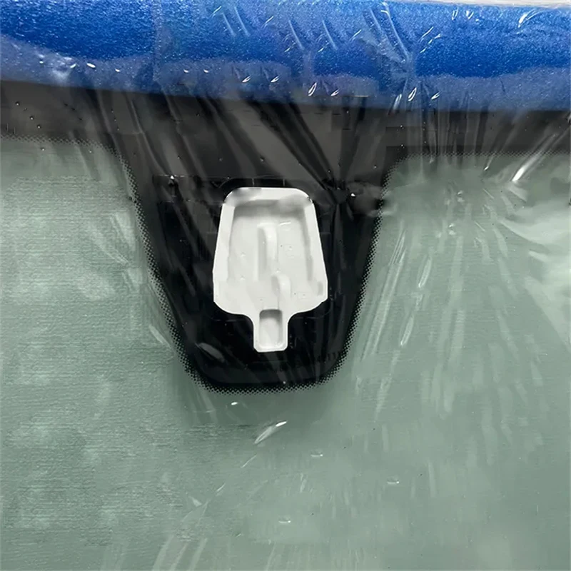 For Mercedes-Benz/Windshield/2015-2018- W205 /205 670 10 01 With Rain Senso Windshield /Windscreen /Front Windshield Glass